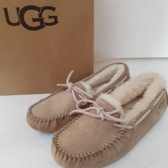 clearance ugg slippers